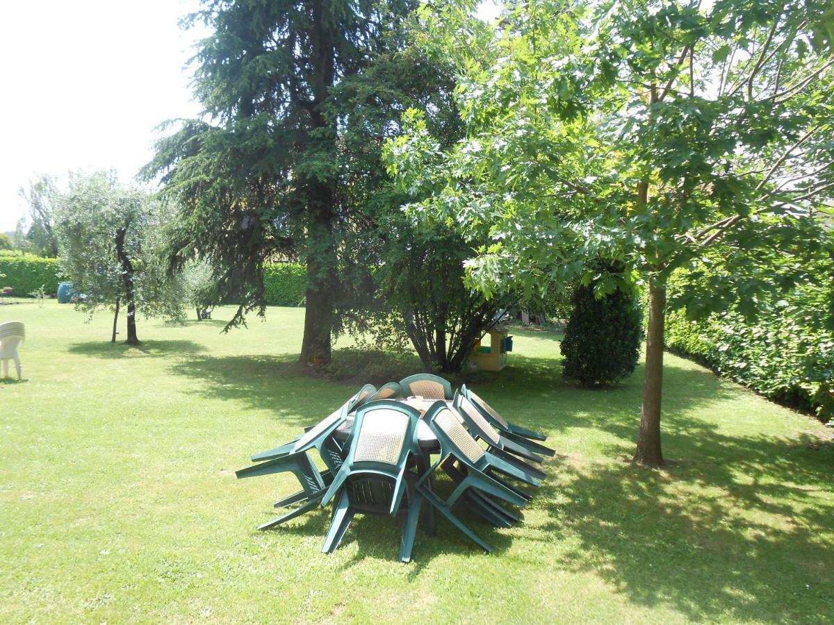 Casa Vacanze Orsi Лукка Экстерьер фото