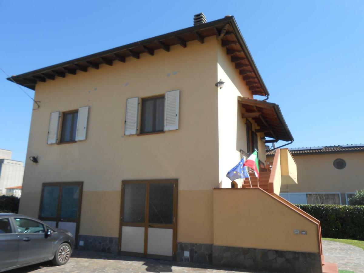 Casa Vacanze Orsi Лукка Экстерьер фото
